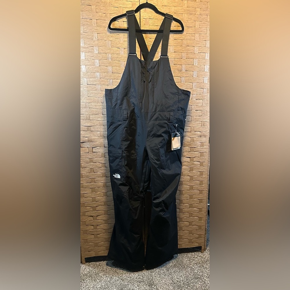 NWT Women’s XXL The North Face Freedom Insulated Bib Black
